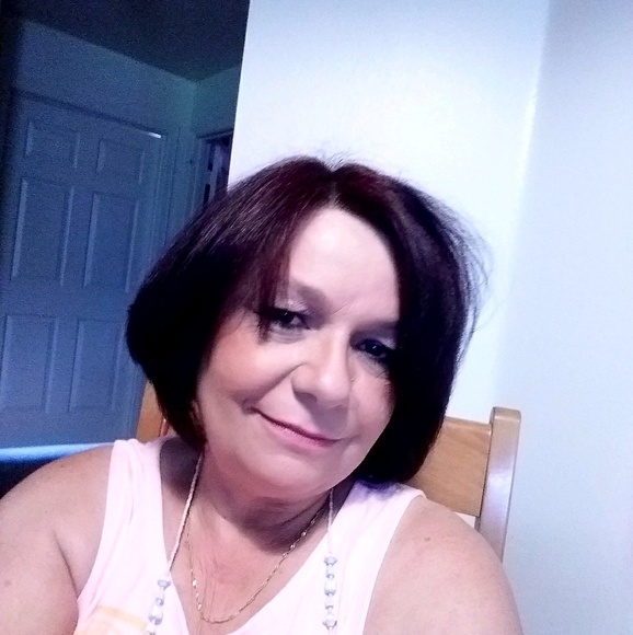 Meet your Posher, Paula - Picture 1 of 1